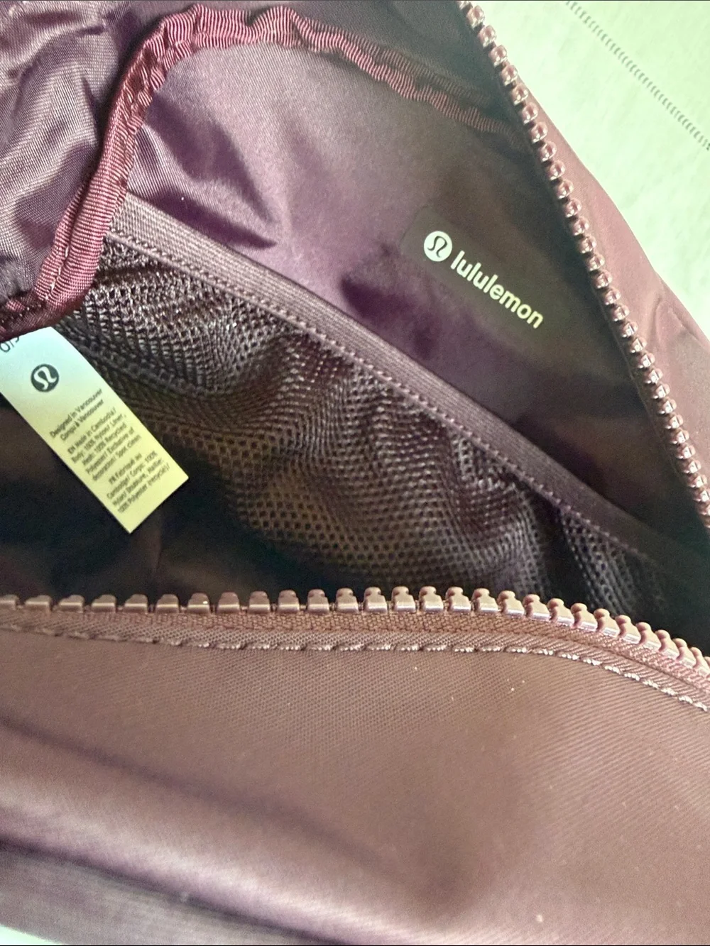 NWT New LULULEMON City Essentials Pouch 4L Black Plum